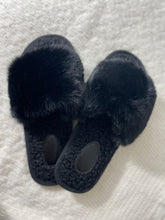 Load image into Gallery viewer, Soft Girl Slippers - Black
