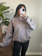 Load image into Gallery viewer, Oversized Crewneck - Walnut
