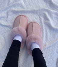 Load image into Gallery viewer, Blush Pink Slippers
