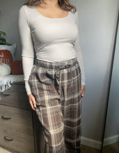 Load image into Gallery viewer, Plaid Bottoms - Brown
